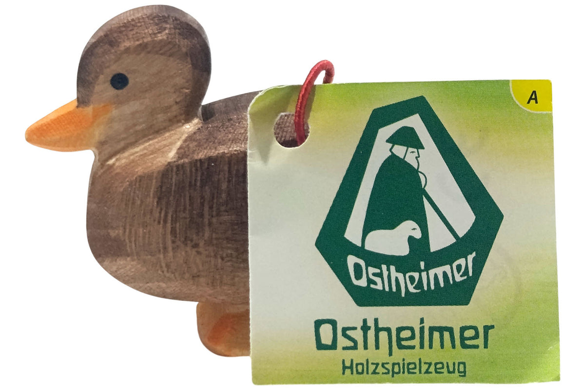 Ostheimer Ente sitzend