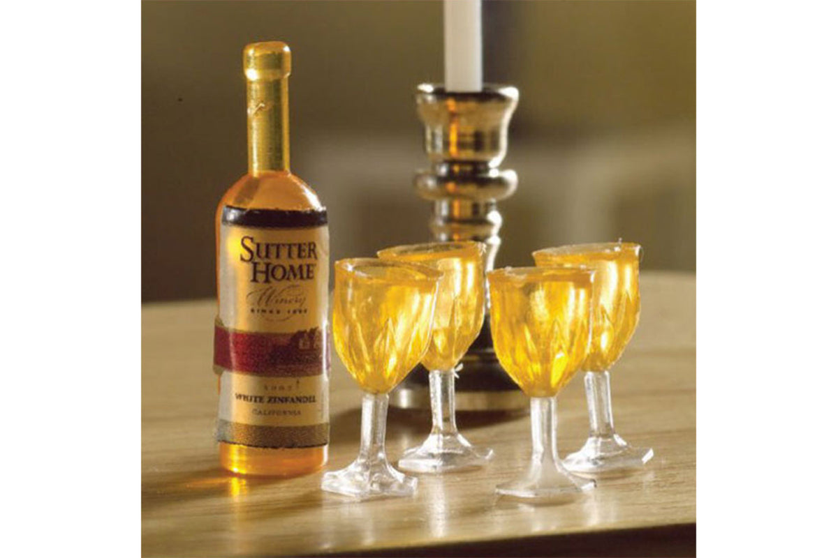 Dolls House Miniatur Flasche Weißwein mit 4 Gläsern
