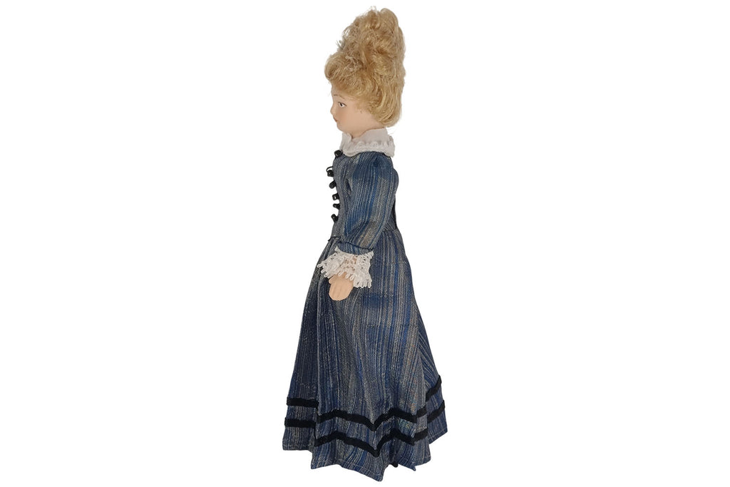 Dolls House Miniatur Puppe Miss Mason ca. 13,5 cm hoch