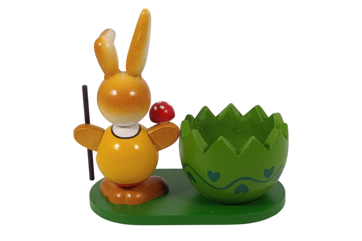 Schulte Kugelhase mit grünem Eierbecher und Pilz Osterdekoration