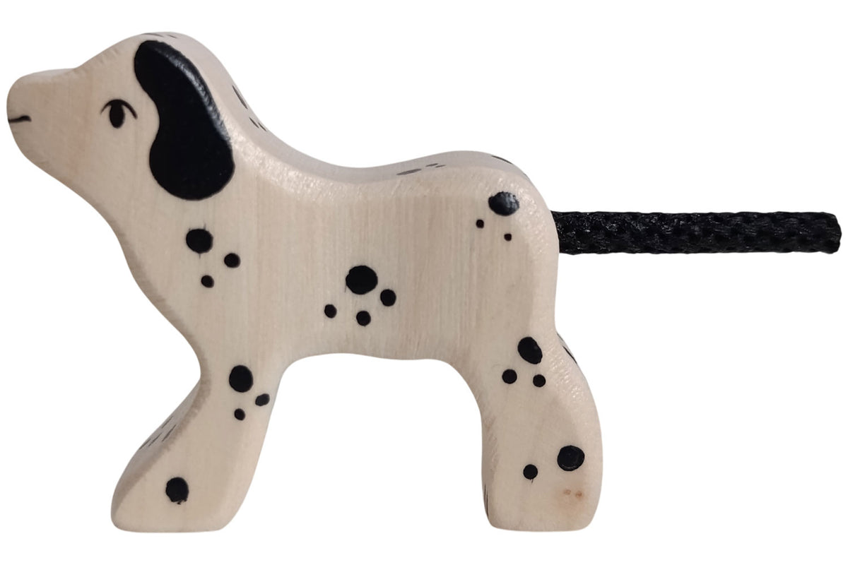 Holztiger Dalmatiner stehend klein