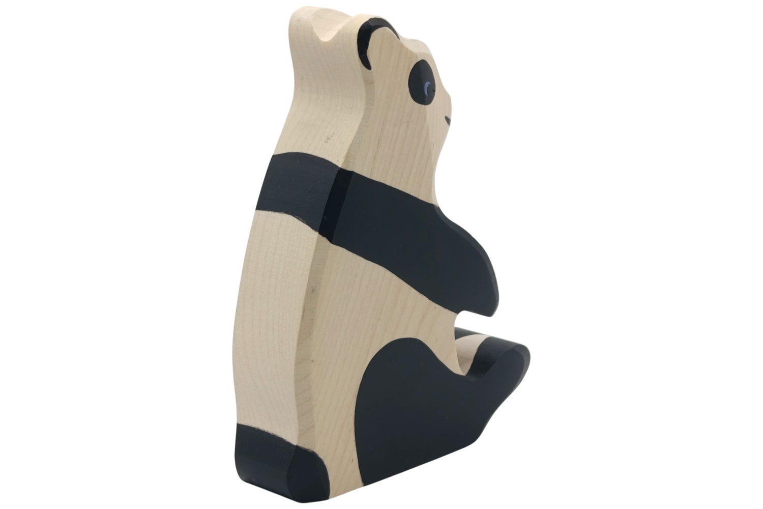 Holztiger Pandabär sitzend