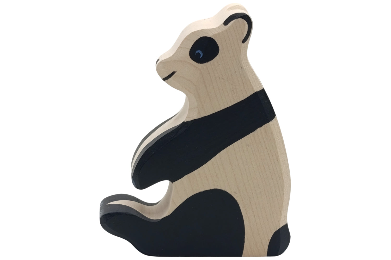 Holztiger Pandabär sitzend